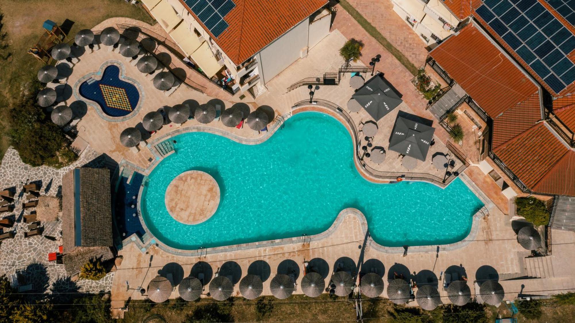 Hotel Makednos Nikíti Eksteriør bilde